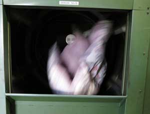 布団丸洗い,作業工程画像1